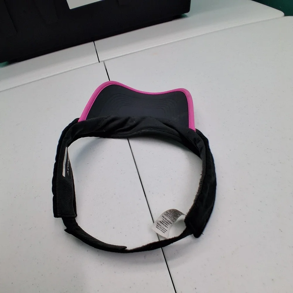 Nike Golf Visor OSFM Black Pink Polka Dot Tenniscore Sporty Athleisure
